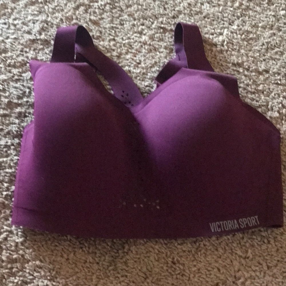 Maroon sports bra